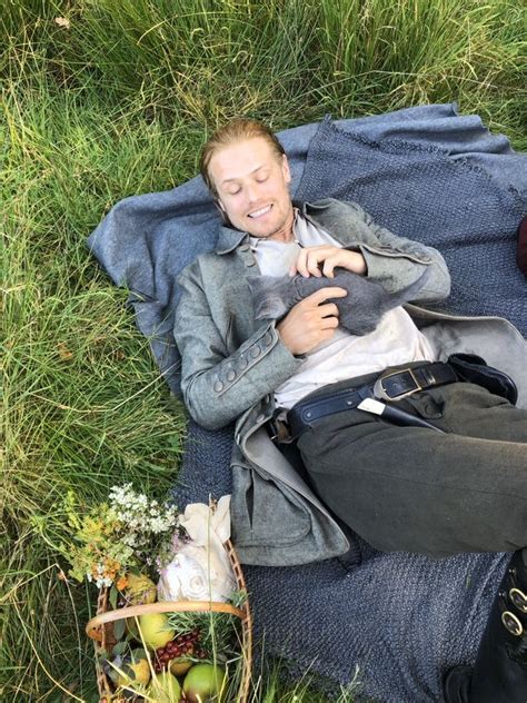 sam heughan twitter latest news.
